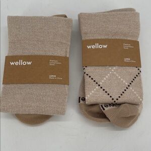 Wellow Tan  Compression Socks - Unisex Large New-Two Pair